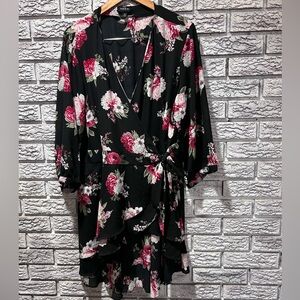 Torrid Hi-lo wrap style long blouse